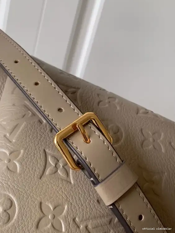 Official oldcobbler TOTE V MM LOUIS VUITTON 0611